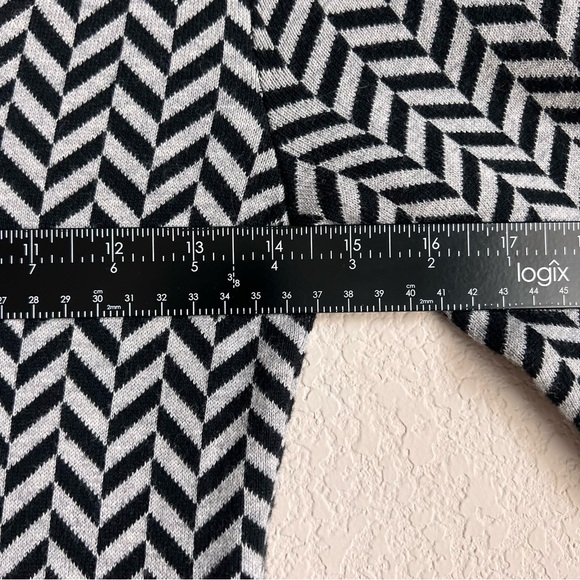 BODEN Lucinda Knitted Sweater Dress Gray Black Chevron Womens Size 8 - Picture 7 of 11